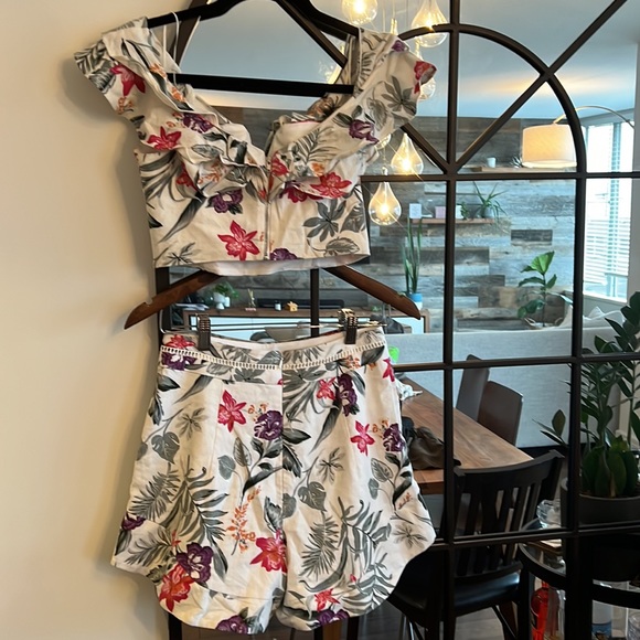 WAYF Two-piece floral outfit from Nordstrom, size S - Picture 4 of 11